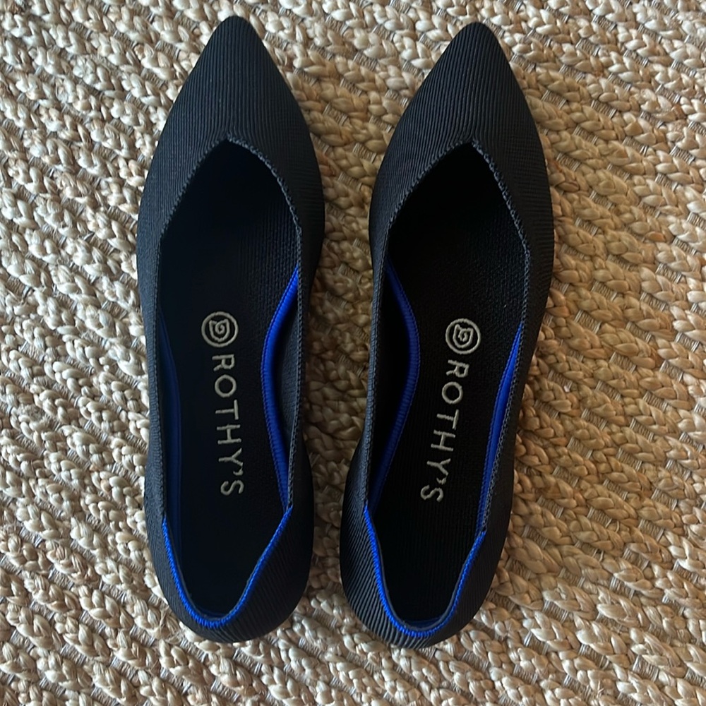 Rothy’s The Point black Flats Womens size 8
